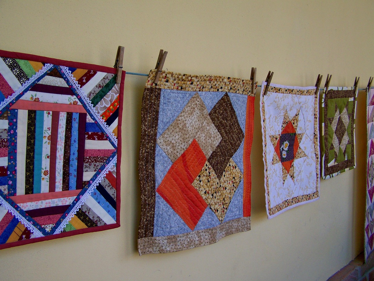 vintage hand quilts
